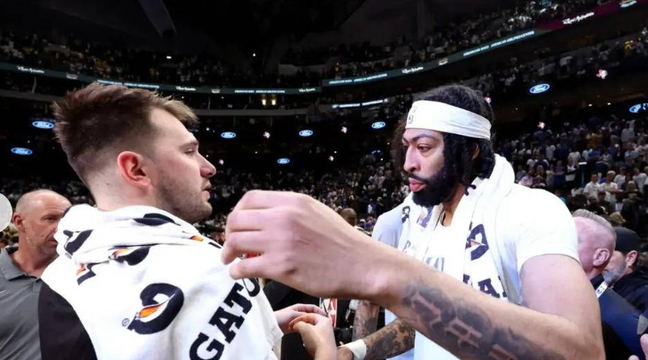 赛前体能课后，达拉斯独行侠扳平良机备战意大利杯，管理层满意，细节决定成败 